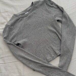 Tna Gray Ribbed Long Sleeve Crop Top